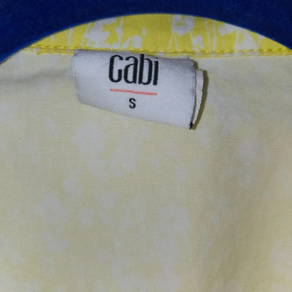 Cabi Womens Jacket Size Small Chore Dainty Floral Artsy Art To Wear Yellow White